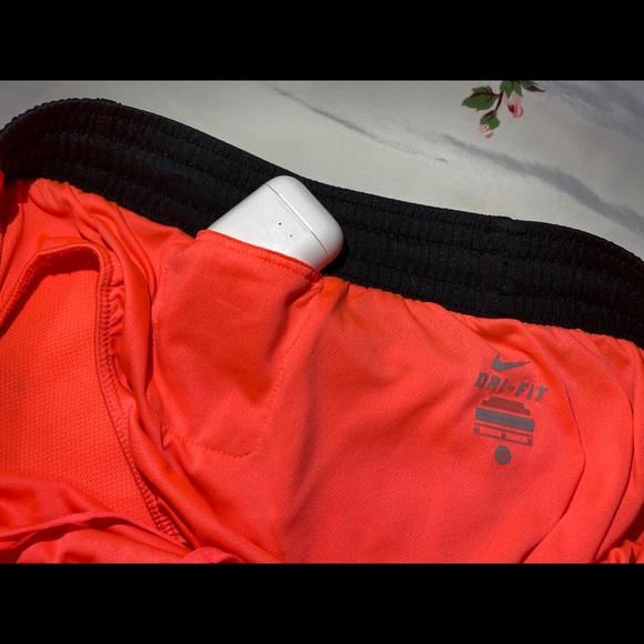 NIKE Dri-Fit Athletic Shorts - Picture 6 of 7